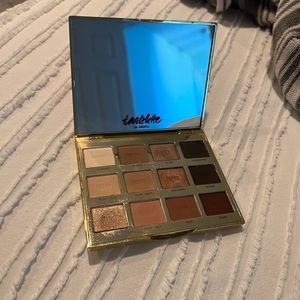 Tarte eyeshadow palette in Bloom